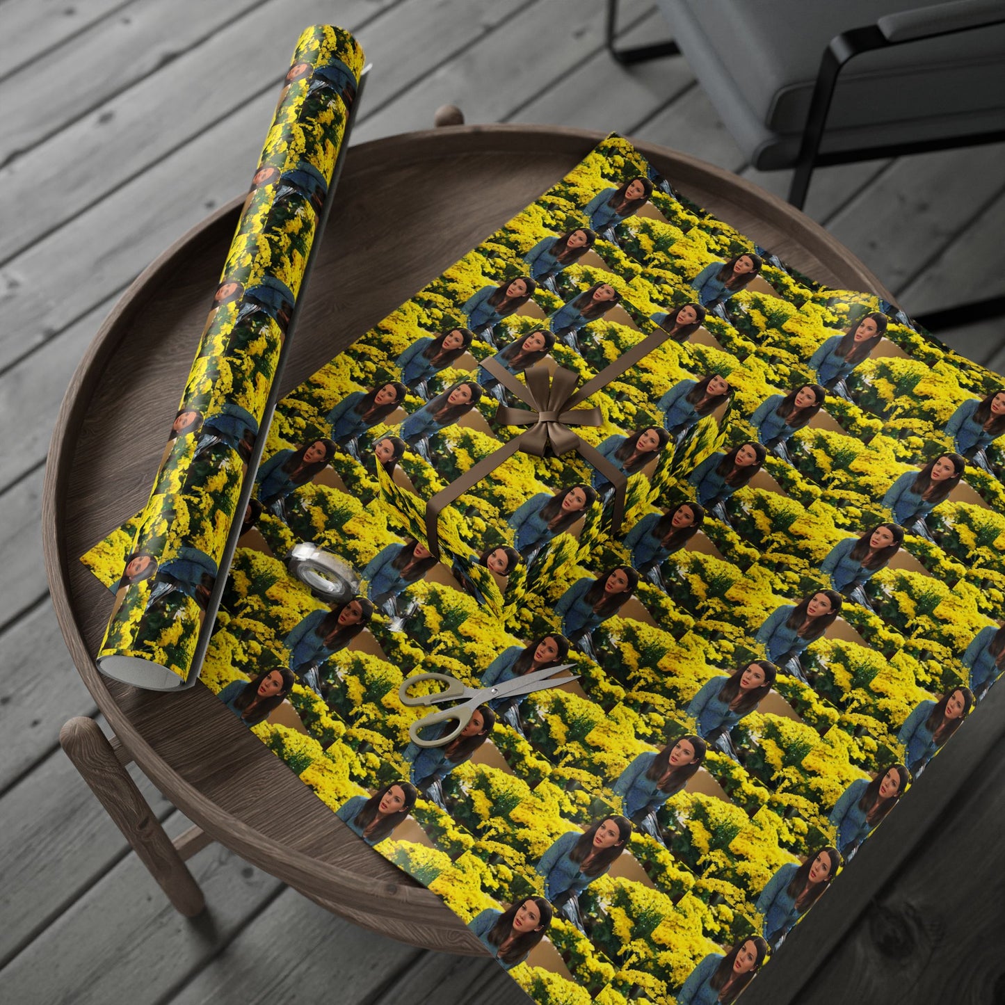 Gilmore Girls Lorelai Yellow Daisies Wrapping Paper